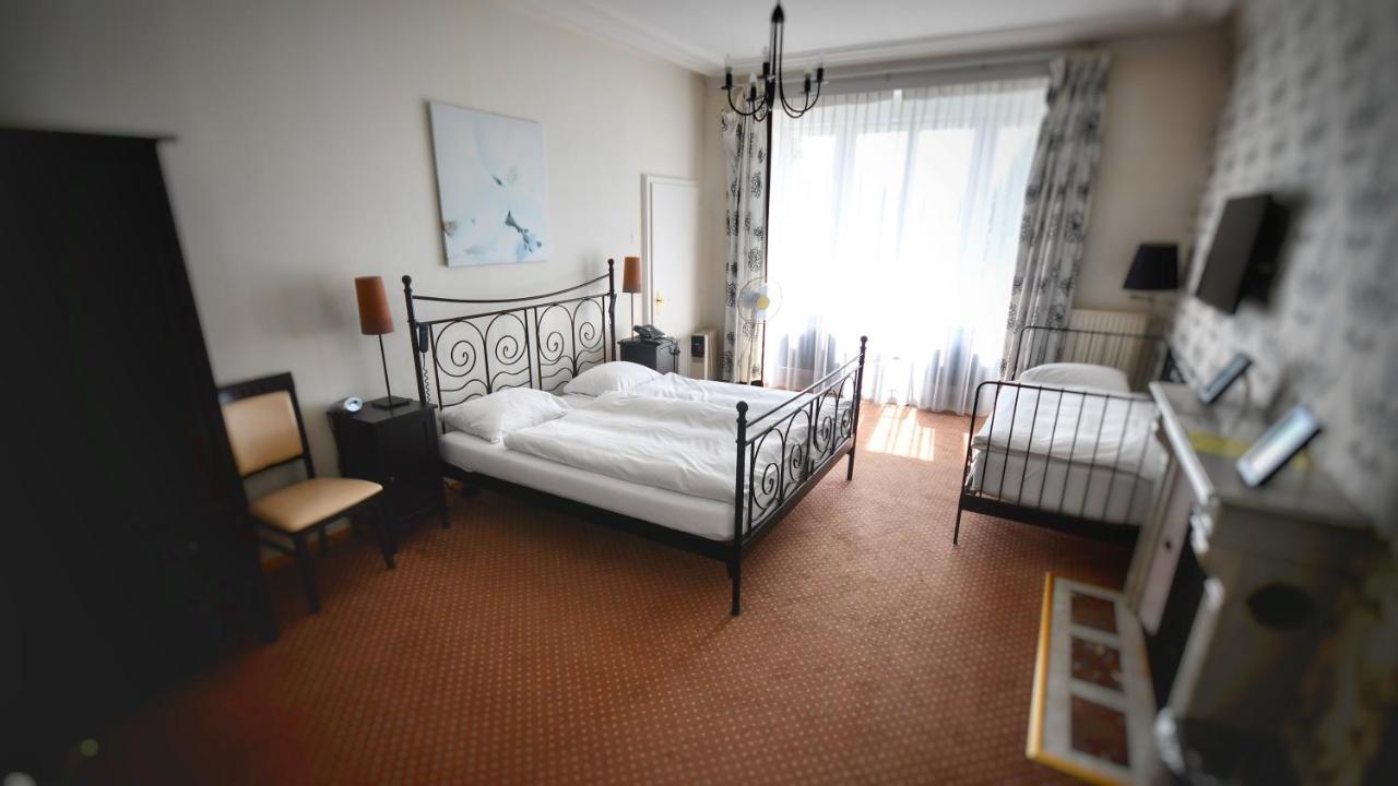 Hotel Splendid มงเทรอซ์ ภายนอก รูปภาพ