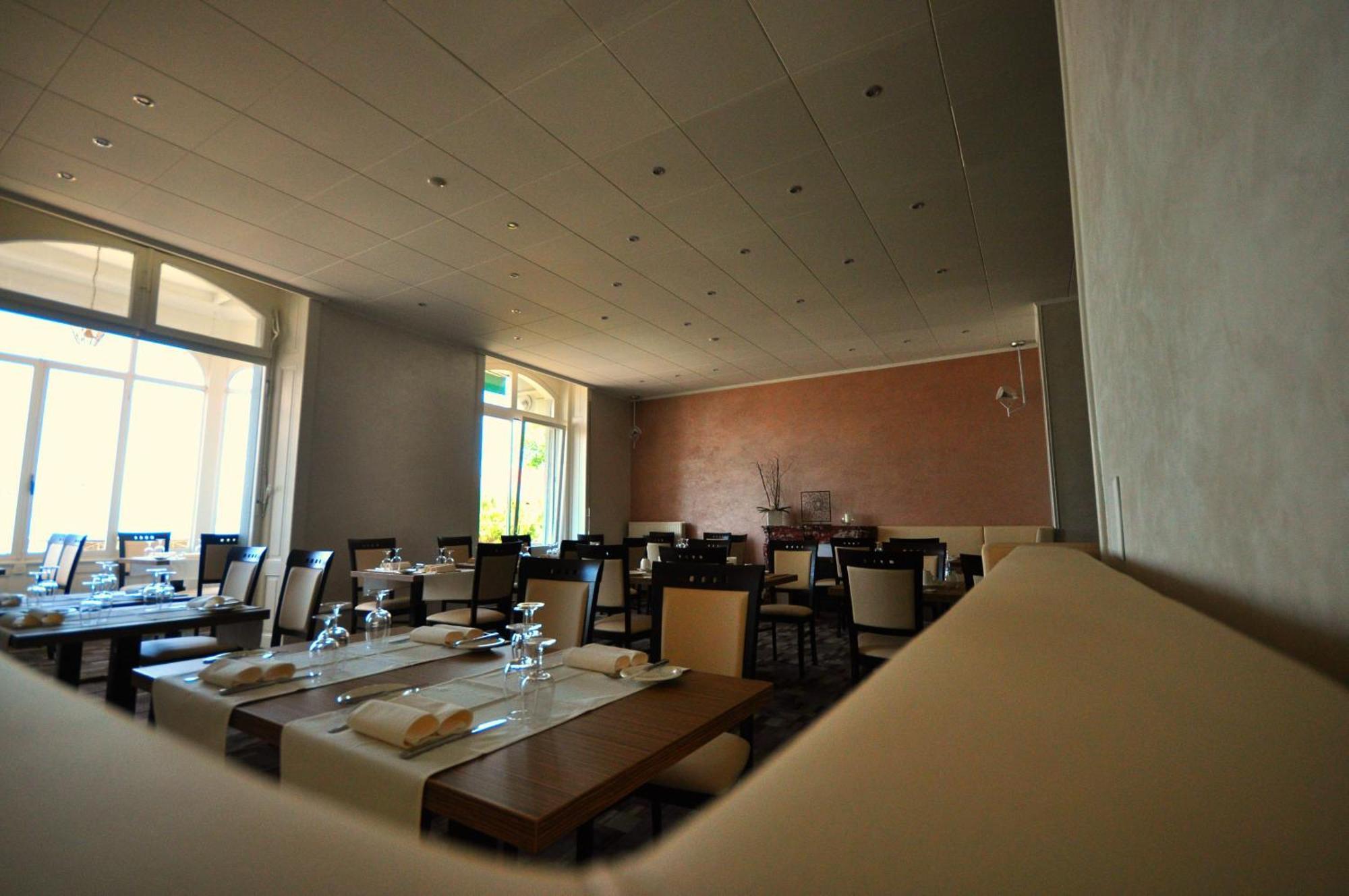 Hotel Splendid มงเทรอซ์ ภายนอก รูปภาพ