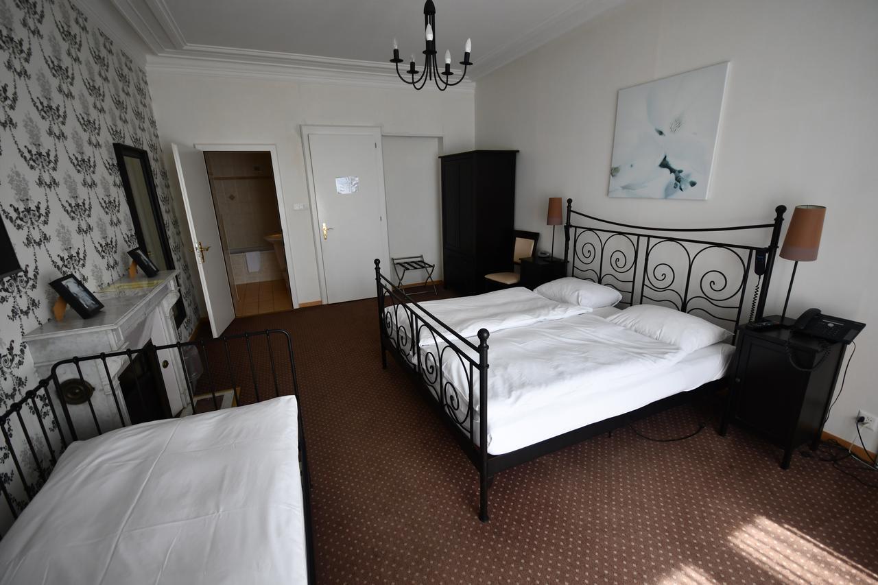 Hotel Splendid มงเทรอซ์ ภายนอก รูปภาพ