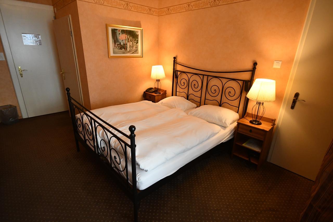 Hotel Splendid มงเทรอซ์ ภายนอก รูปภาพ