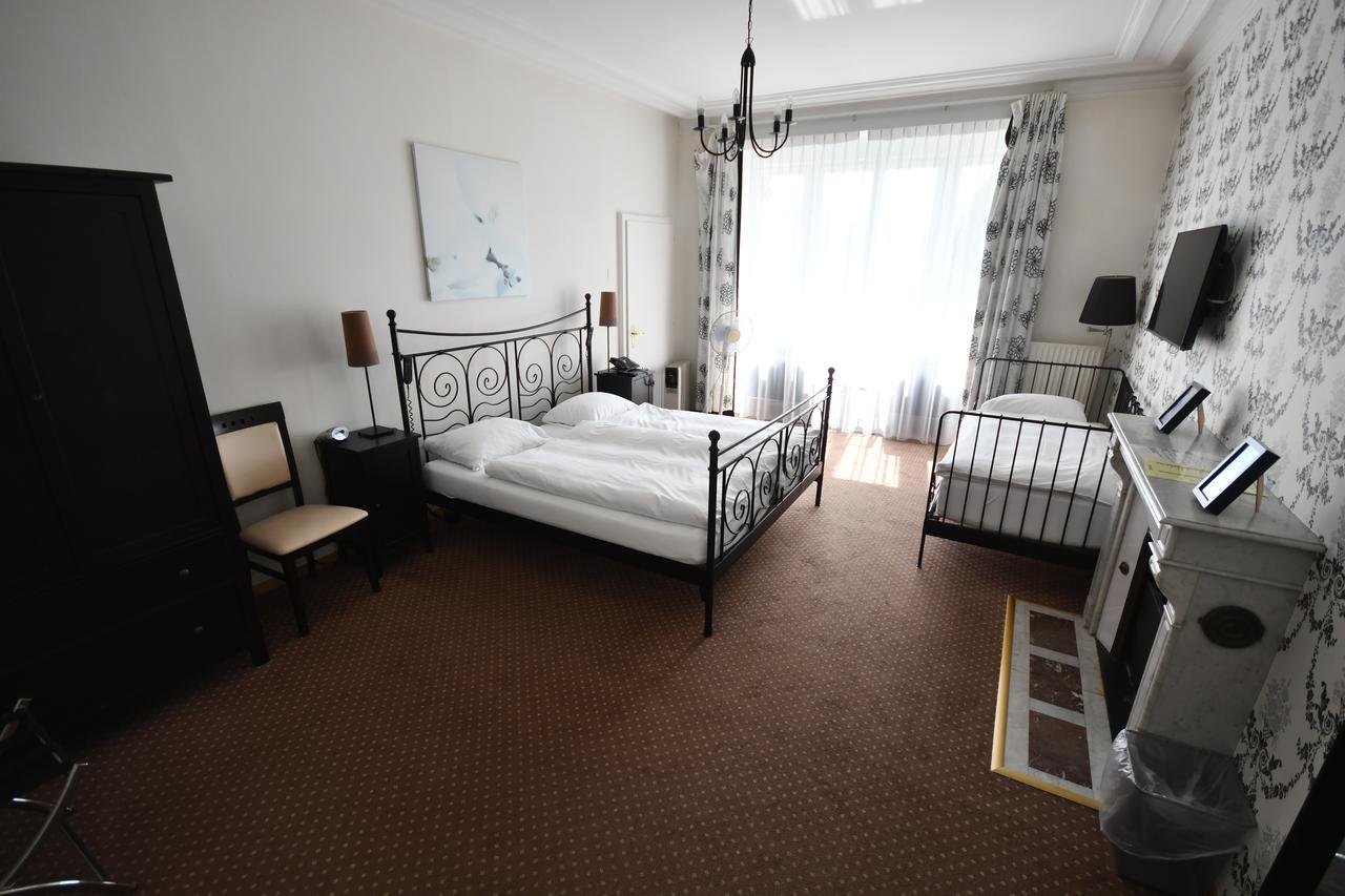 Hotel Splendid มงเทรอซ์ ภายนอก รูปภาพ